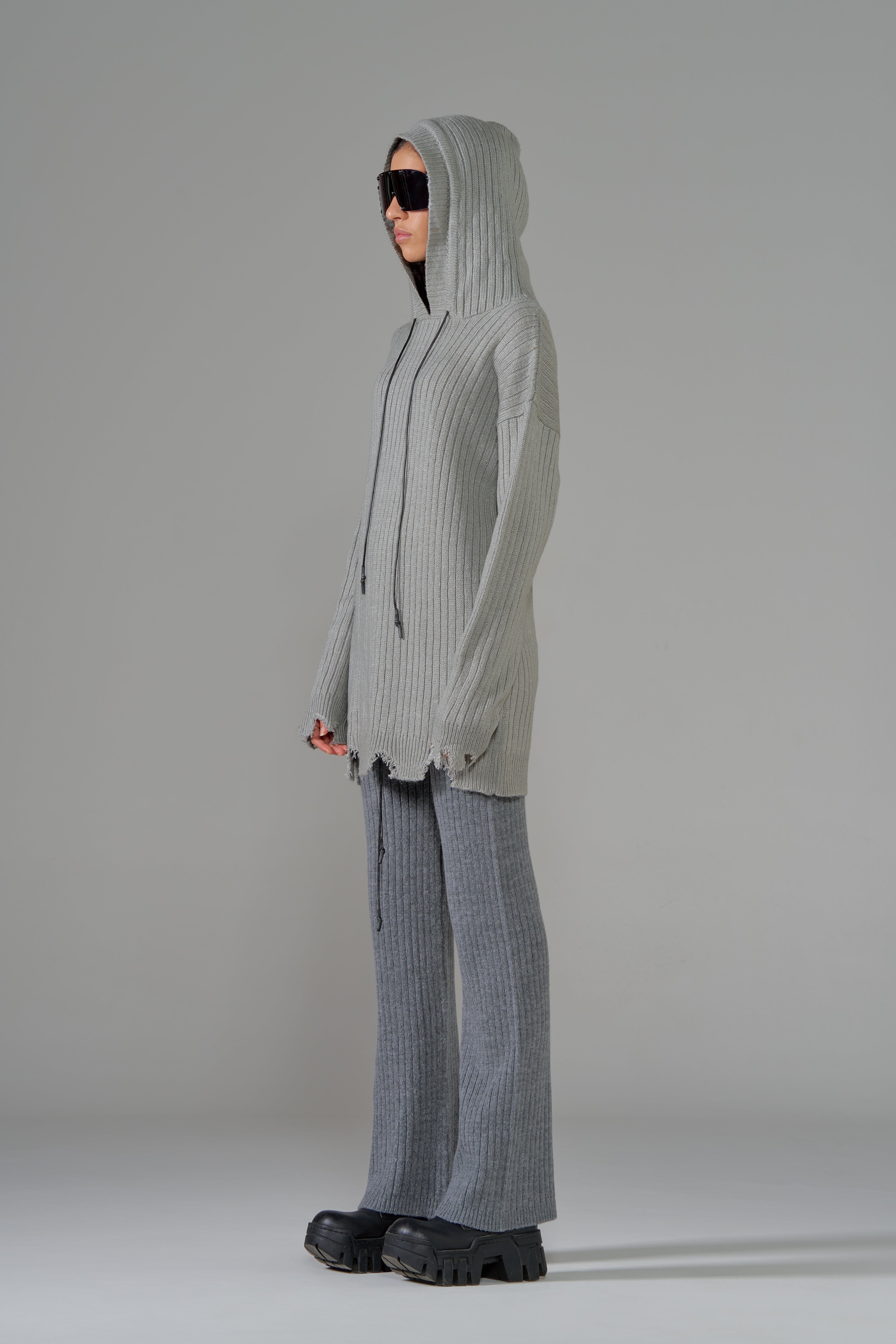 TOBIA OVER KNIT