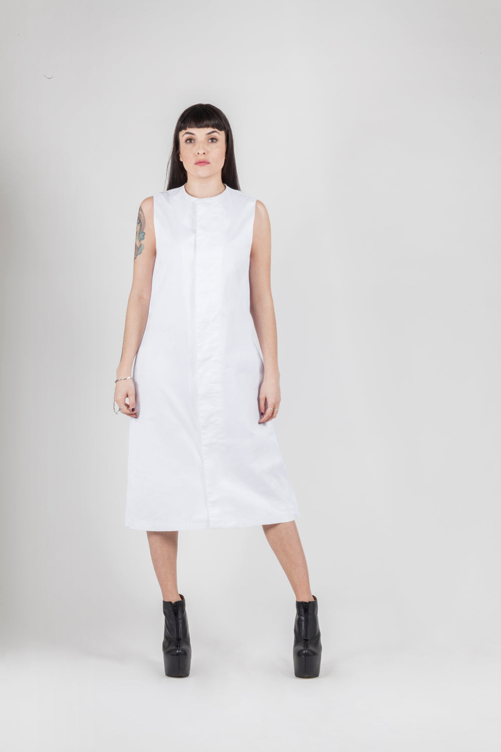 Long white bottons dress - Natural Born Humans Store