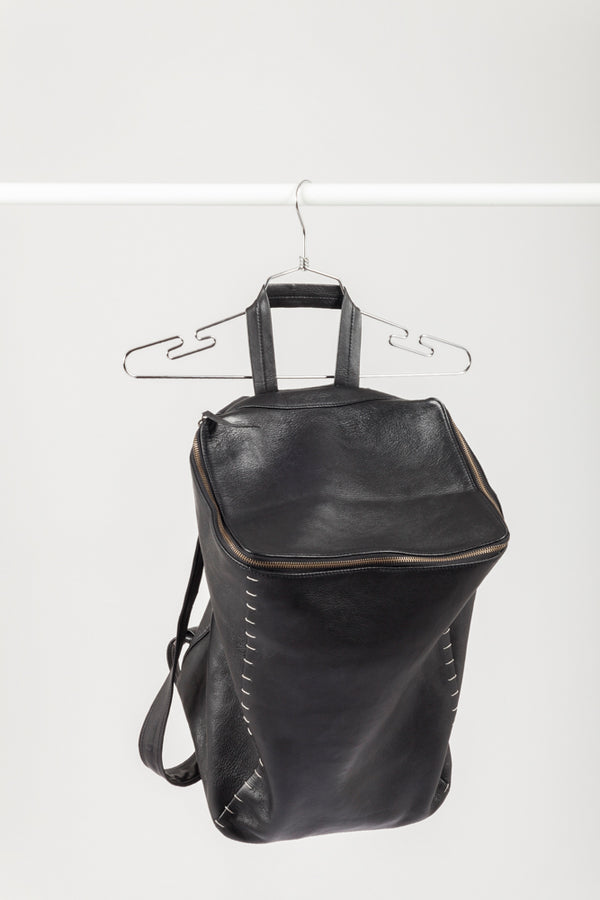 Quadrate  leather backpack - Natural Born Humans Store