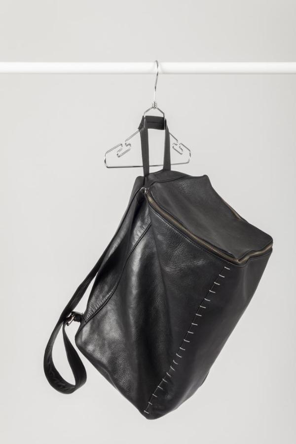 Quadrate  leather backpack - Natural Born Humans Store
